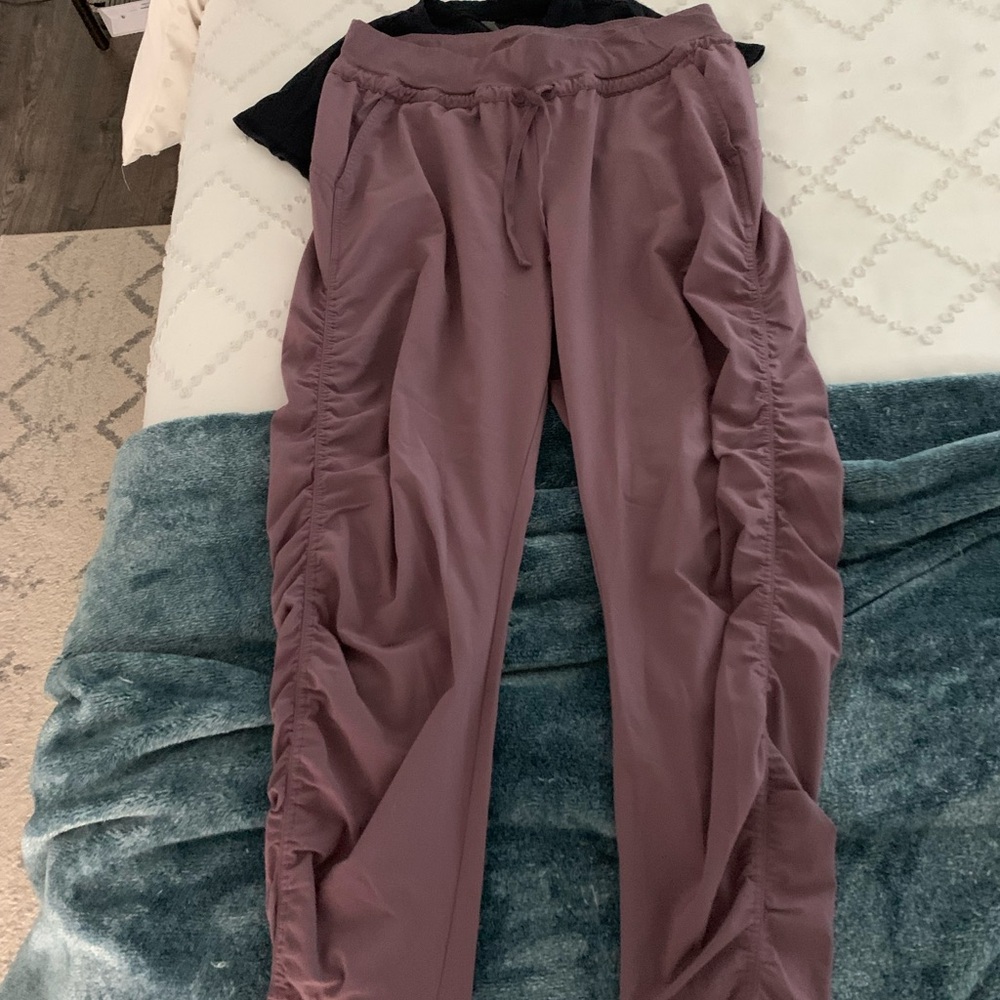 Athleta Mauve Attitude Pant